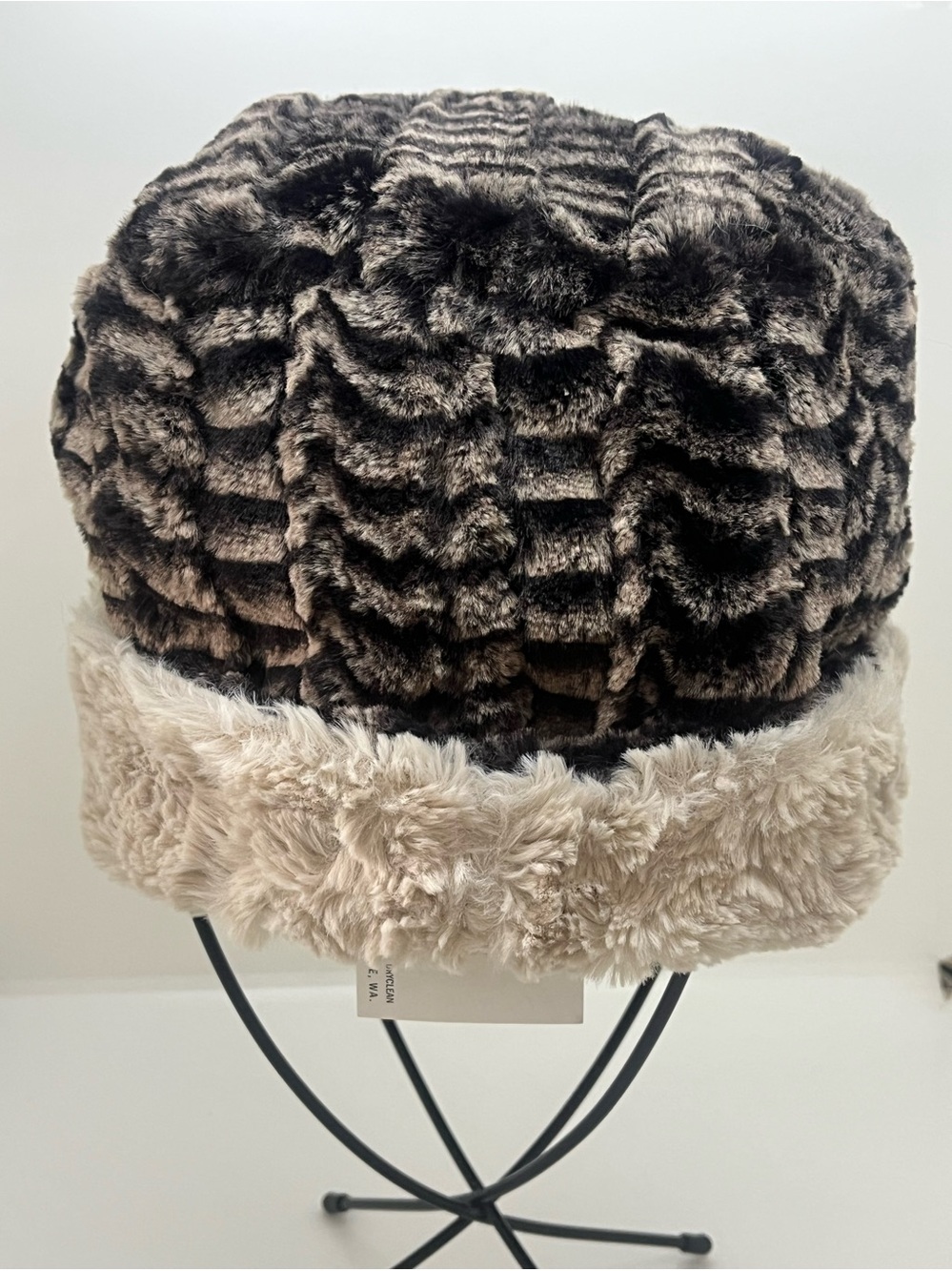 Pandemonium of Seattle Faux Fur Reversible Pillbox Hat  NWT
